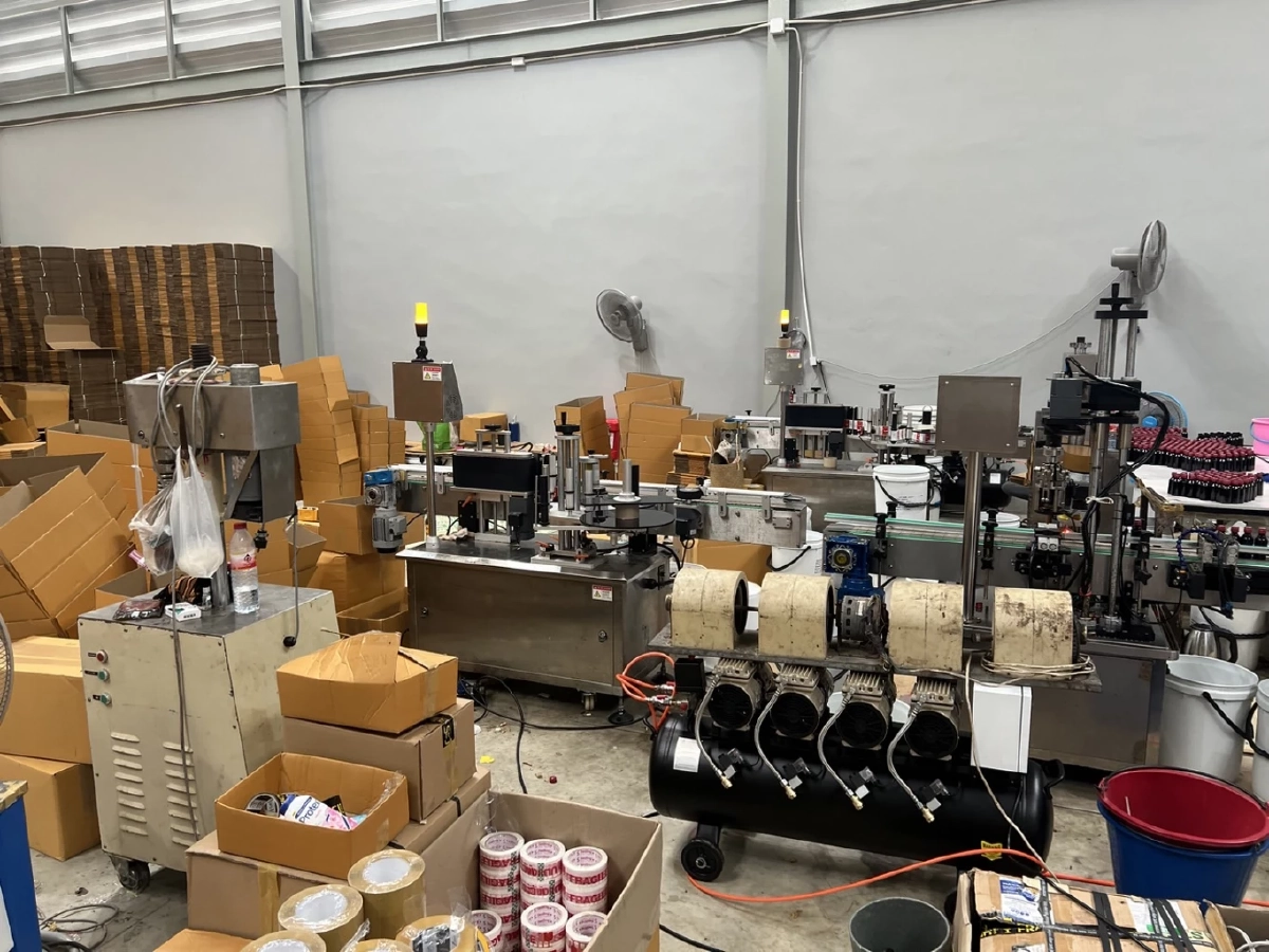 ทลายโรงงานผลิตยาแก้ไอปลอม