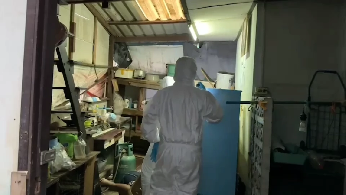 ยาย 72 ปีดับปริศนาคาเชือก ในบ้าน ลูกสาวเสพยา เดินผ่านไปมา ไม่รู้แม่เสียชีวิต