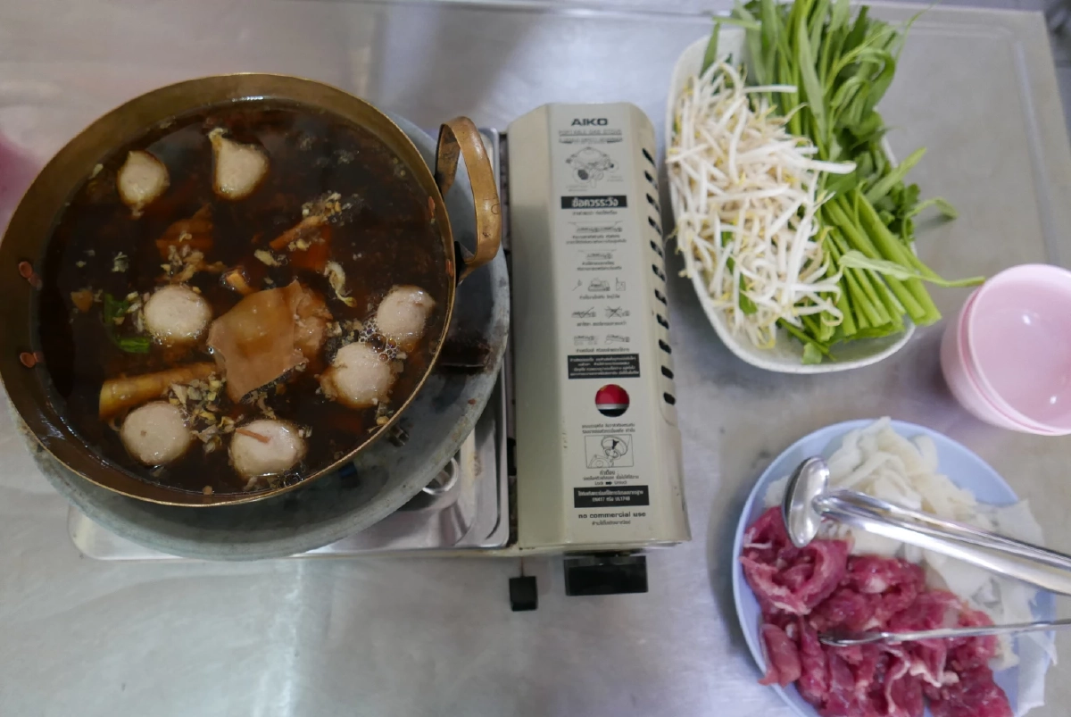 คมข้างเขียงเอาใจสายเนื้อ! พาไปกิน ราชาเกาเหลาเนื้อตุ๋นรสเด็ด อุดมสุข 25