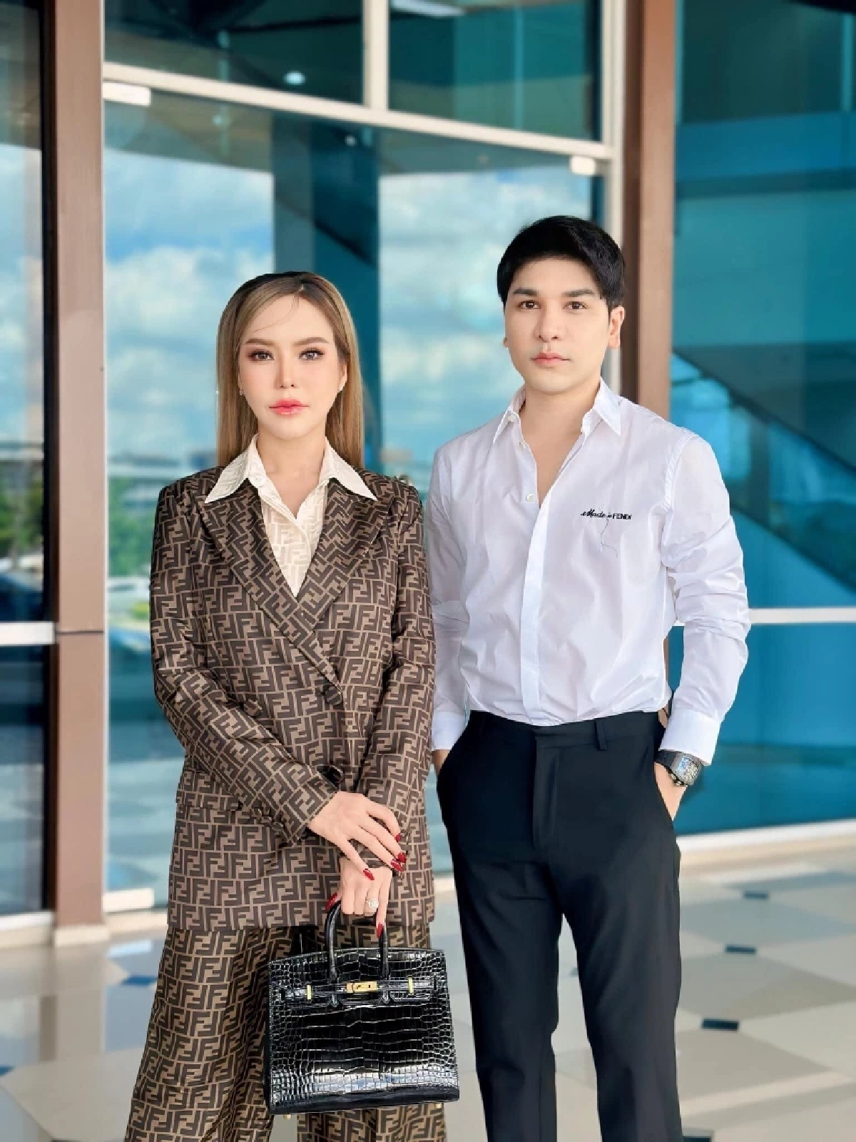 แม่ตั๊ก ป๋าเบียร์