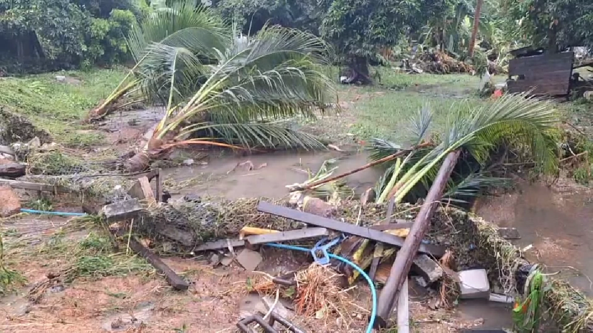 ดับ 1 เซ่นน้ำป่า ดอยขุนตาล ซัดอ่วม บาดเจ็บ 3 ราย ดินสไลด์ ต้นไม้ล้ม ขวางทางรถไฟ