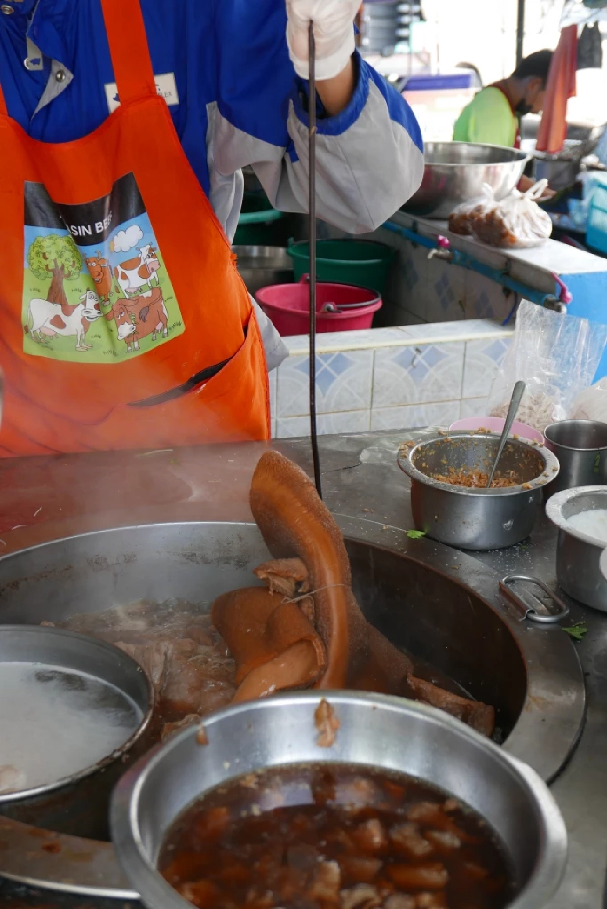 คมข้างเขียงเอาใจสายเนื้อ! พาไปกิน ราชาเกาเหลาเนื้อตุ๋นรสเด็ด อุดมสุข 25