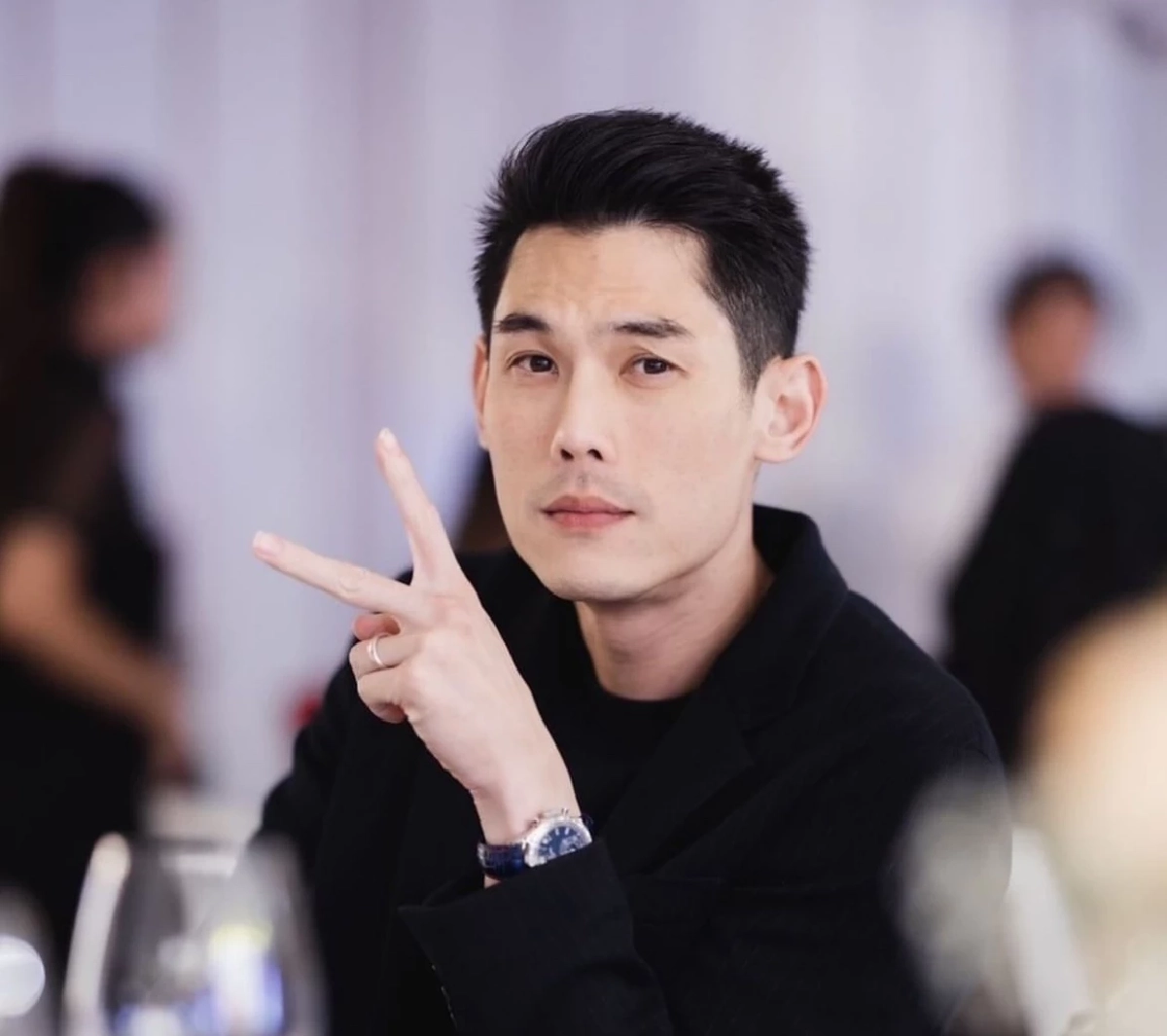 ด่วน! "กันต์ กันตถาวร" โพสต์ ยุติบทบาทพิธีกรทุกรายการ เซ่นปมร้อน