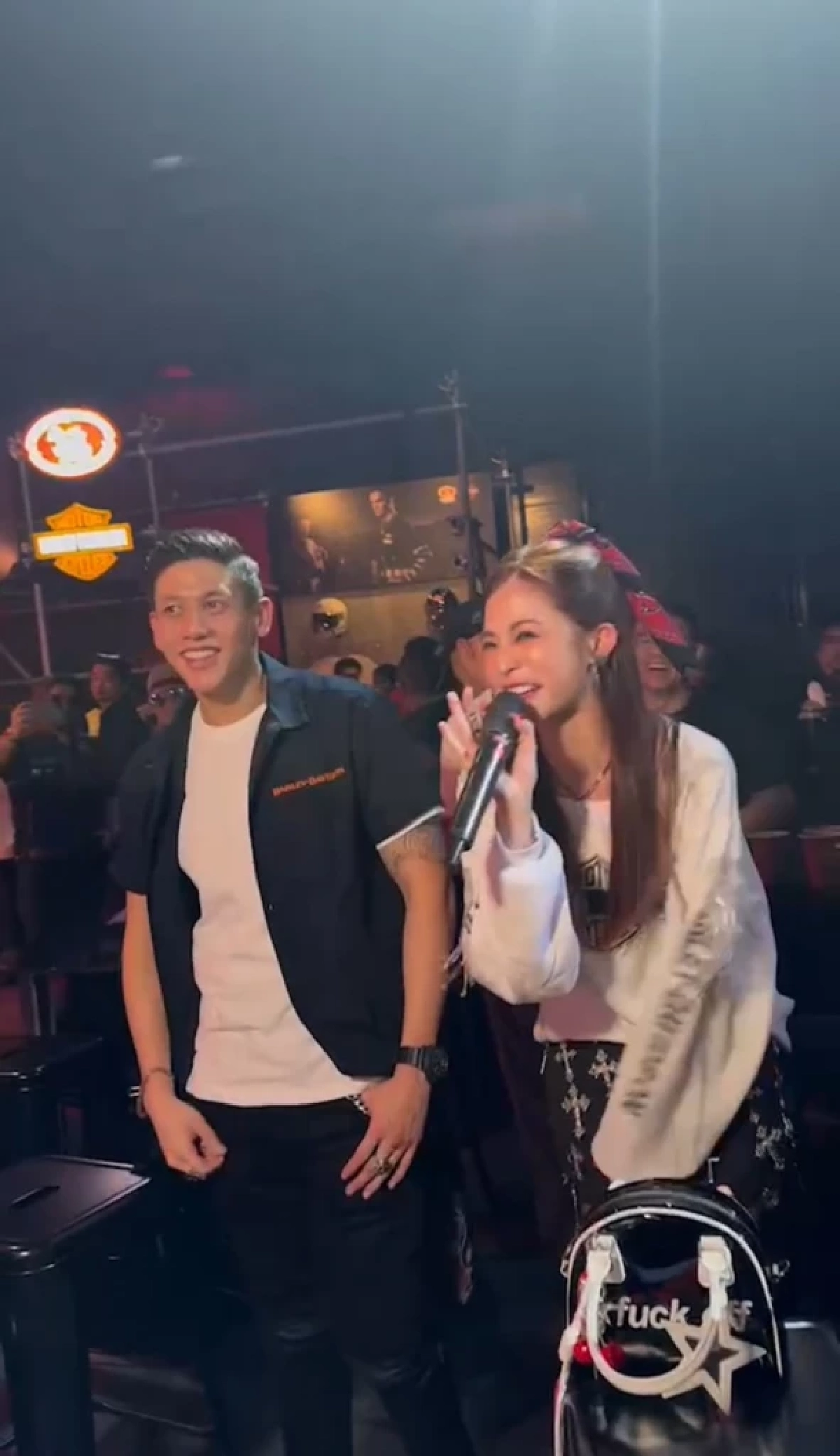 "มายด์ ลภัสลัล" เขินหนัก เจอแซวมี "สามี" กลางงาน ทำแฟนหนุ่มยิ้มเลย