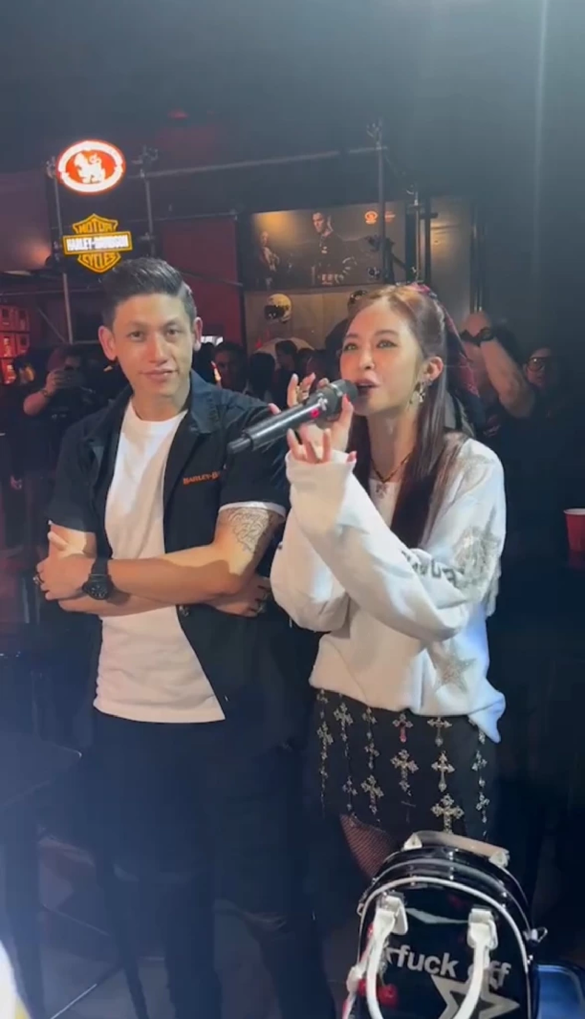 "มายด์ ลภัสลัล" เขินหนัก เจอแซวมี "สามี" กลางงาน ทำแฟนหนุ่มยิ้มเลย