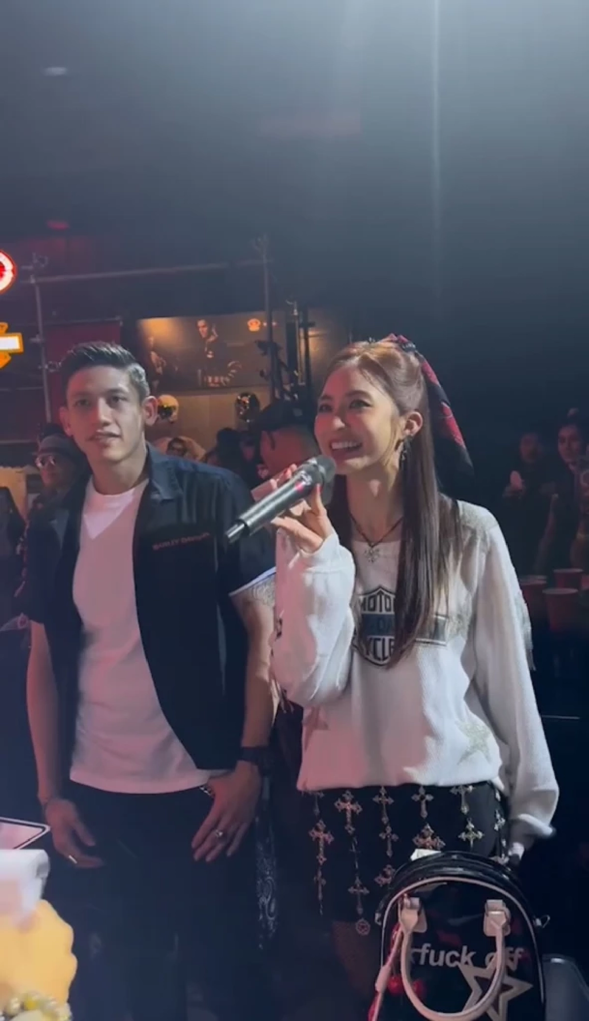 "มายด์ ลภัสลัล" เขินหนัก เจอแซวมี "สามี" กลางงาน ทำแฟนหนุ่มยิ้มเลย