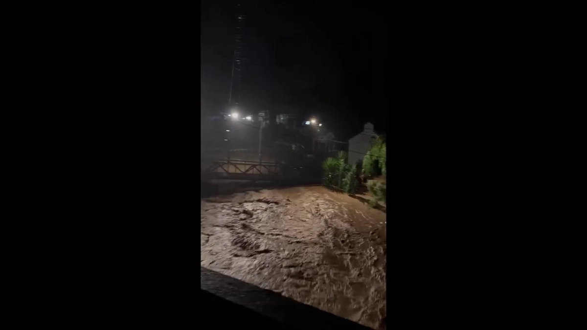 อ่วม! ฝนถล่ม เชียงใหม่ ทำน้ำป่าหลากลง น้ำแม่สา ทะลักท่วม 4 ครั้งใน 1 เดือน
