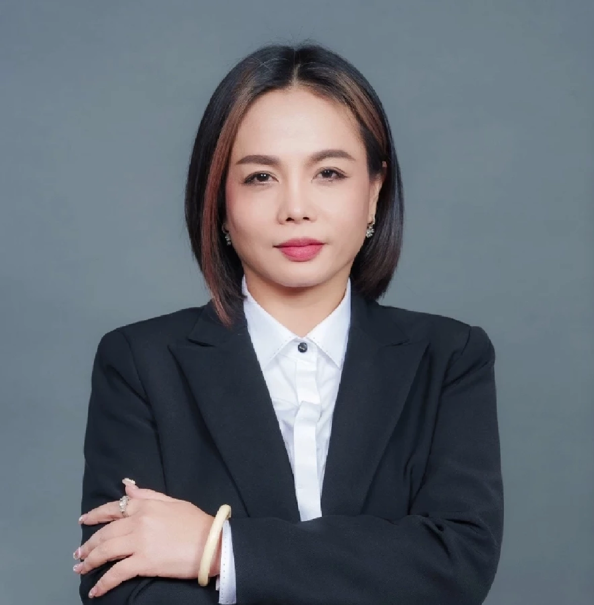 รอฟัง! "กฤษอนงค์" เตรียมหอบหลักฐาน เจอ หนุ่ม กรรชัย หลังถูกแฉ ตบทรัพย์ ดิไอคอน