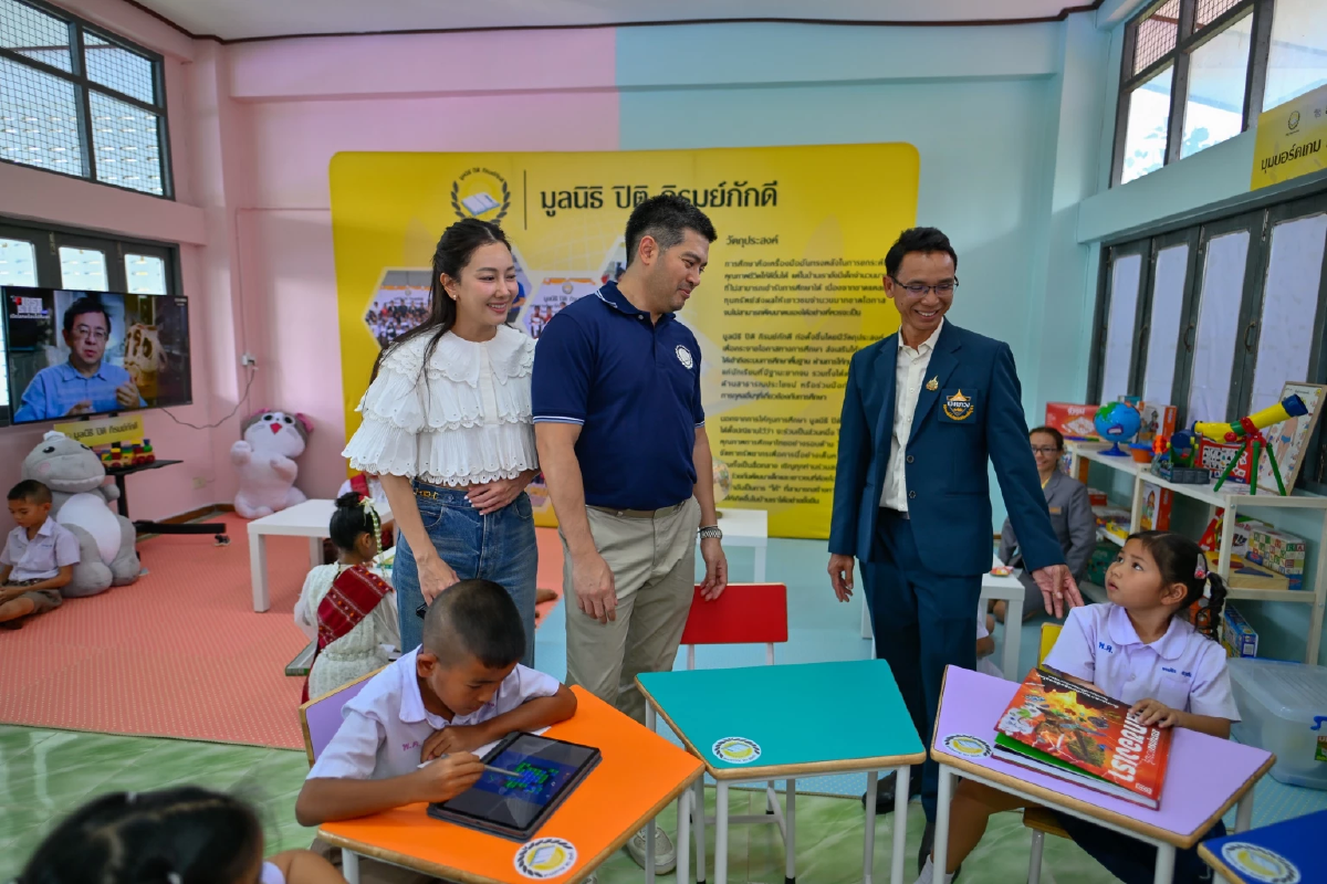\"นุ่น วรนุช - ต๊อด ปิติ\" ทำบุญทอดกฐินใหญ่ปีที่ 10 ยอดพุ่งร่วม 90 ล้าน!