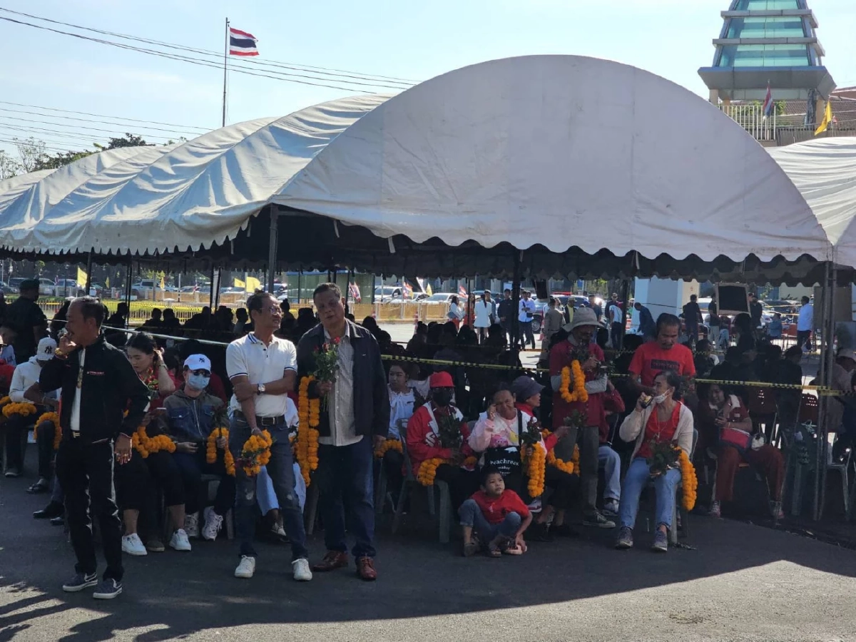 เปิดรับสมัคร นายก อบจ.ปราจีนบุรี วันแรกคึกคัก บ้านใหญ่ "วิลาวัลย์" ยังเงียบ