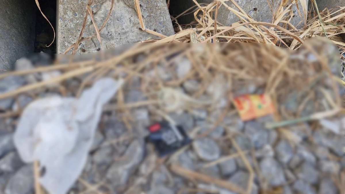 ร้องอี๋หนักมาก ถุงยางอนามัยเกลื่อนพื้น ลานอเนกประสงค์สถานีรถไฟพัทยา