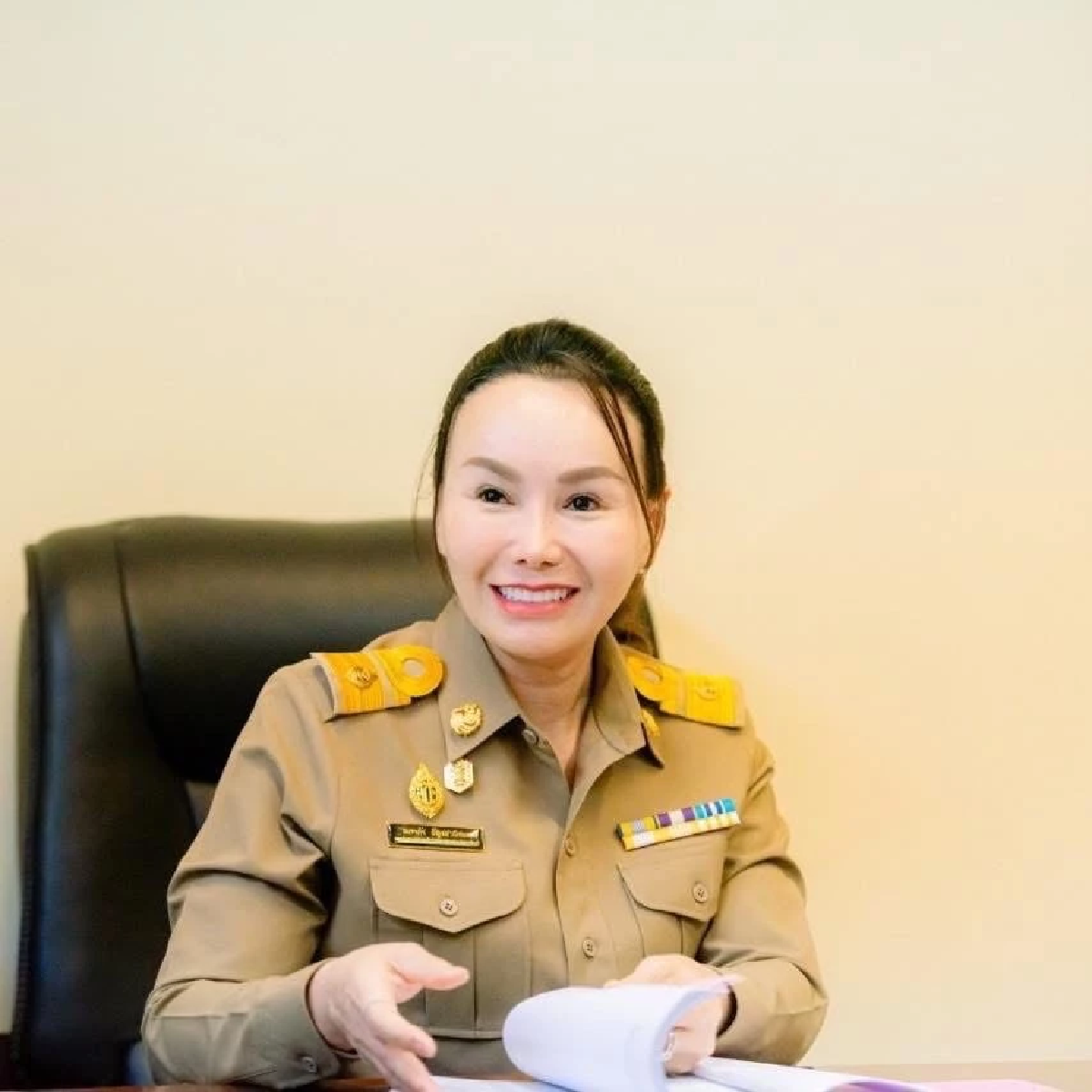 ประวัติ “สจ.จอย” หลังบ้านหญิงแกร่ง สจ.โต้ง ถึงวันสู้ศึก อบจ.ปราจีนฯ ในนาม พท.