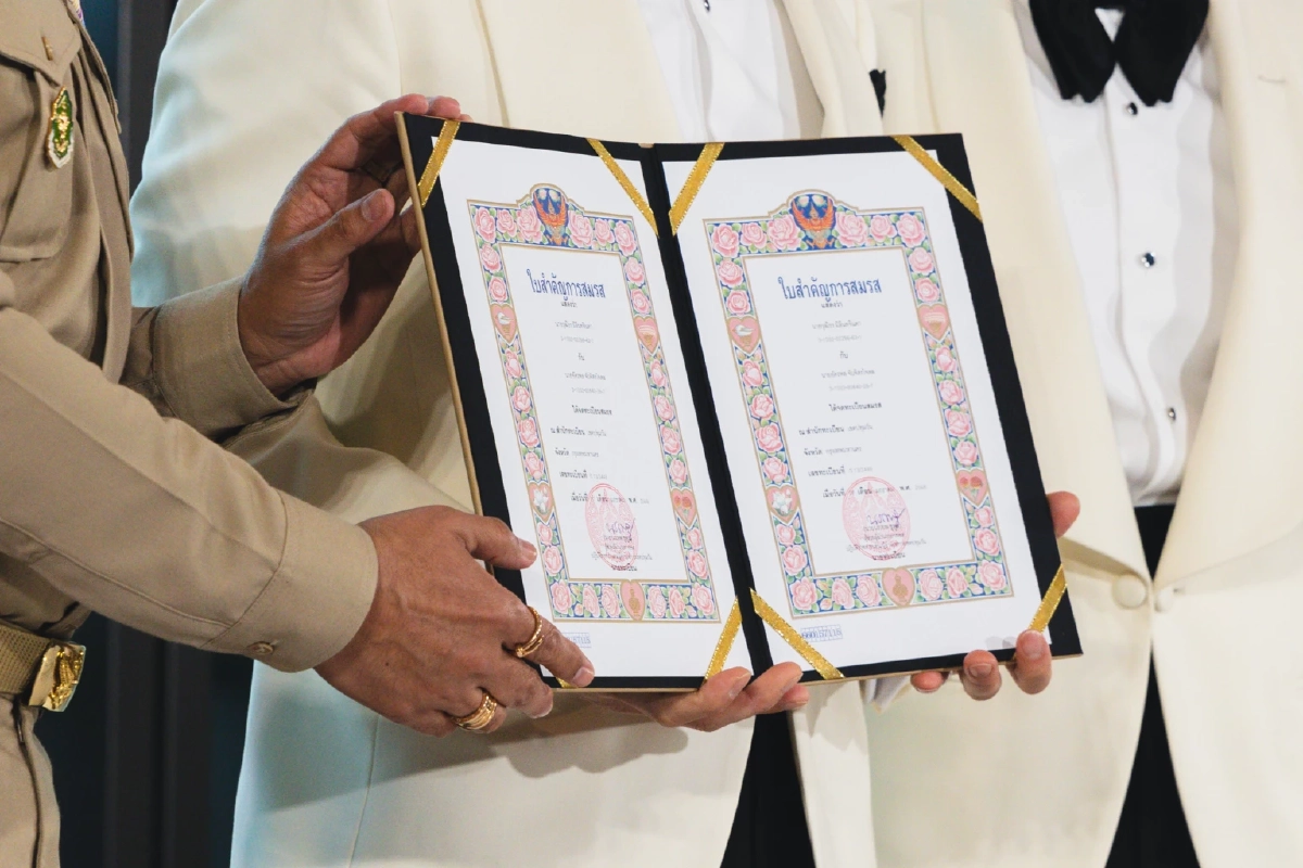 วู้ดดี้-โอ๊ต จดทะเบียนสมรสเท่าเทียม มองความรักไม่ใช่แค่เรื่องของเพศสภาพ