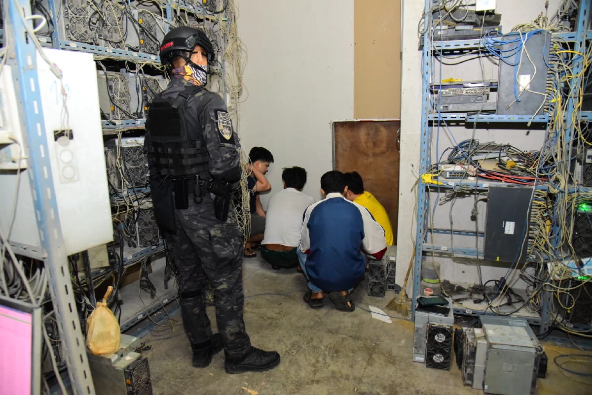 ทลายครั้งใหญ่ เหมืองขุด "บิตคอยน์" 3 โรงงาน ทำรัฐเสียหายกว่า 500 ล้าน