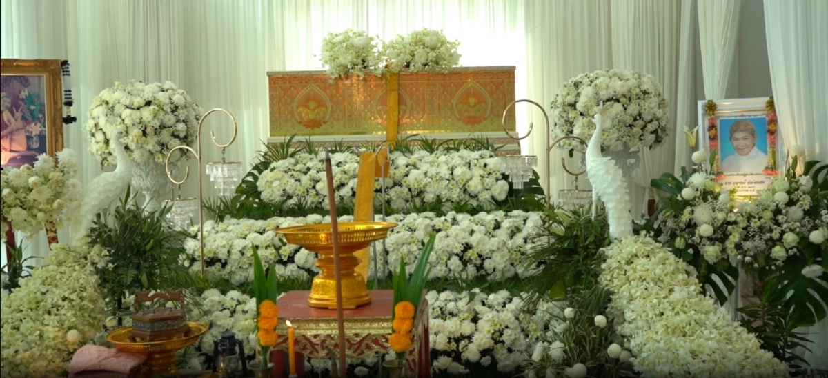 อาลัย "ยายชา เถิดเทิง" ครั้งสุดท้าย เหล่าศิลปินตลกแห่ร่วมฌาปนกิจ