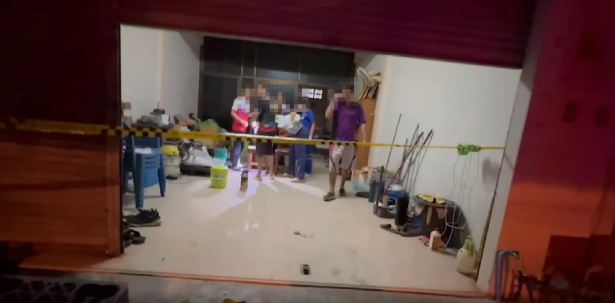 สลด 2 ศพ! ครอบครัวติดต่อไม่ได้ ฝากเพื่อนไปดูช็อกหนักหนุ่มจบชีวิตคาห้อง