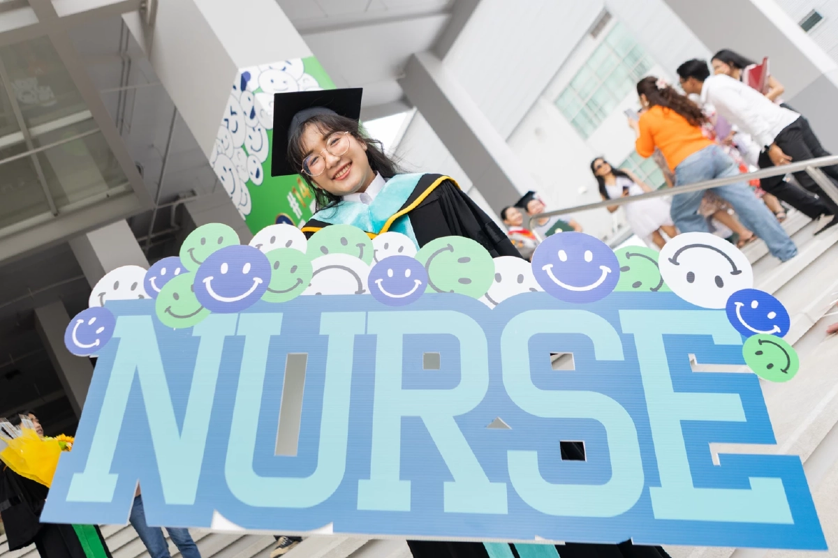 เสิร์ฟรอยยิ้มแห่งความสำเร็จ จบแล้วไปต่อ! รับปริญญาพีไอเอ็มรุ่นที่ 14 พร้อมสร้างคนสู่เส้นทางมืออาชีพ