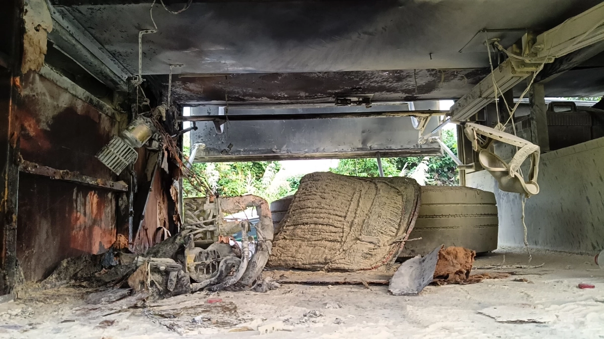 ไฟไหม้ รถบัสนักเรียน ขณะกลับจากทัศนศึกษาจากแหลมงอบ จ.ตราด