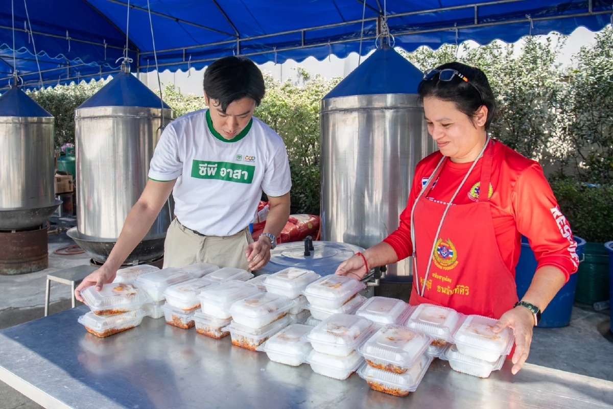 “ซีพี” ผนึกกลุ่มธุรกิจในเครือ เร่งส่งอาหาร-ทีมซีพีอาสา  ช่วยเหตุตึกถล่ม