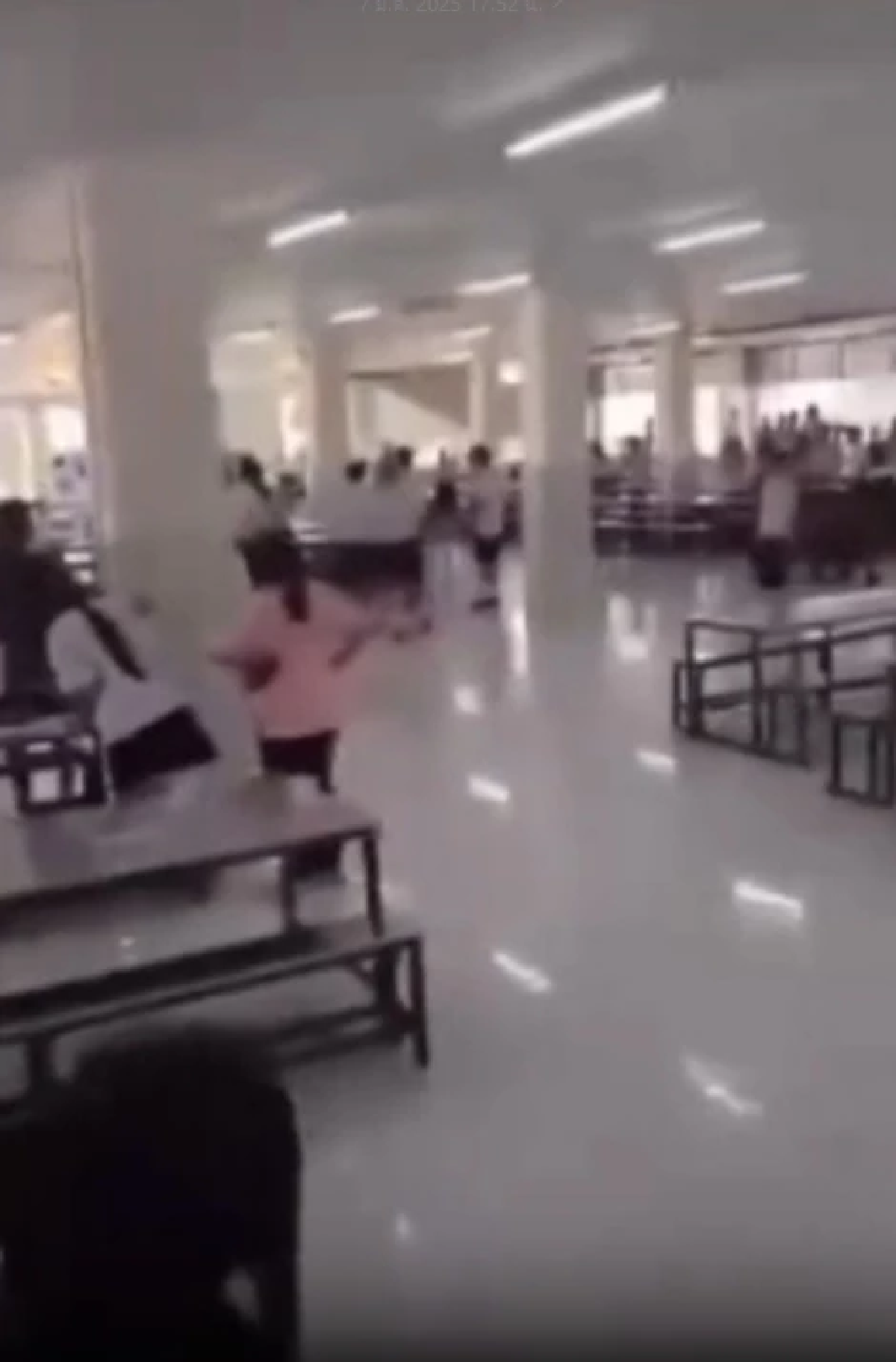 ครู ปฏิเสธสั่งปิดข่าว ม.1 แทง ม.6 ในโรงอาหาร คิดแต่ต้องเร่งนำตัวส่ง รพ.