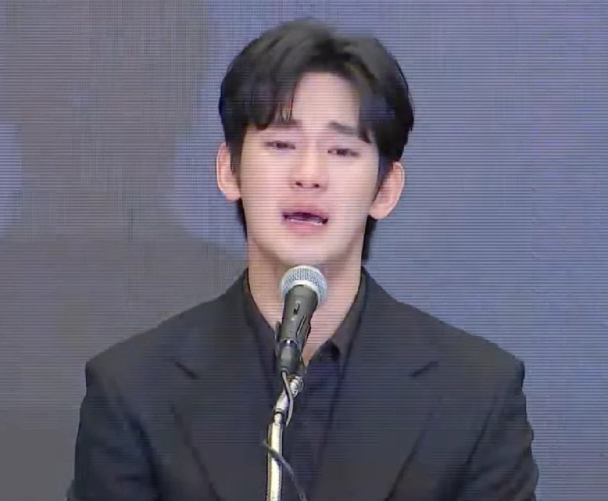 เทียบแรง "คิมแซรน - คิมซูฮยอน" วิธีเปิดหน้าสู้สื่อ ร้องไห้ vs ขอโทษ