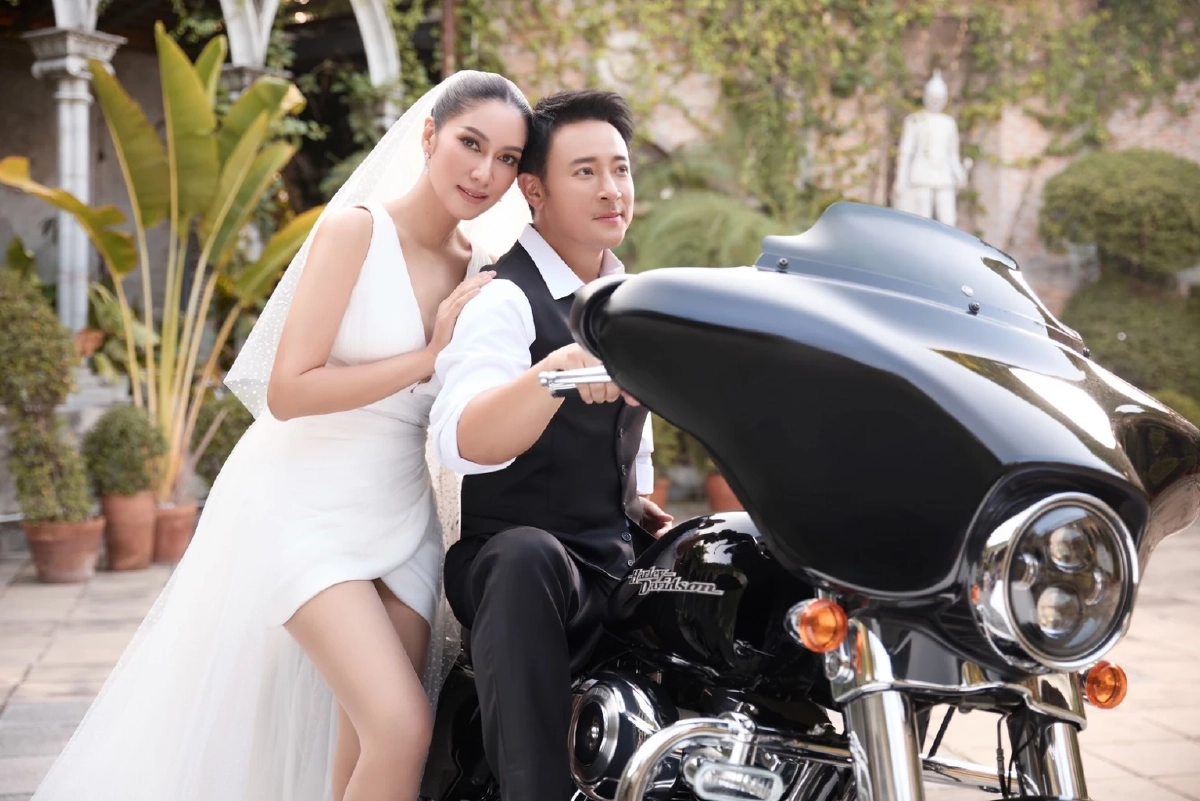 เปิดภาพหวาน "เบนซ์ - มิค" ถ่ายพรีเวดดิ้ง ครบรอบแต่งงาน 12 ปี