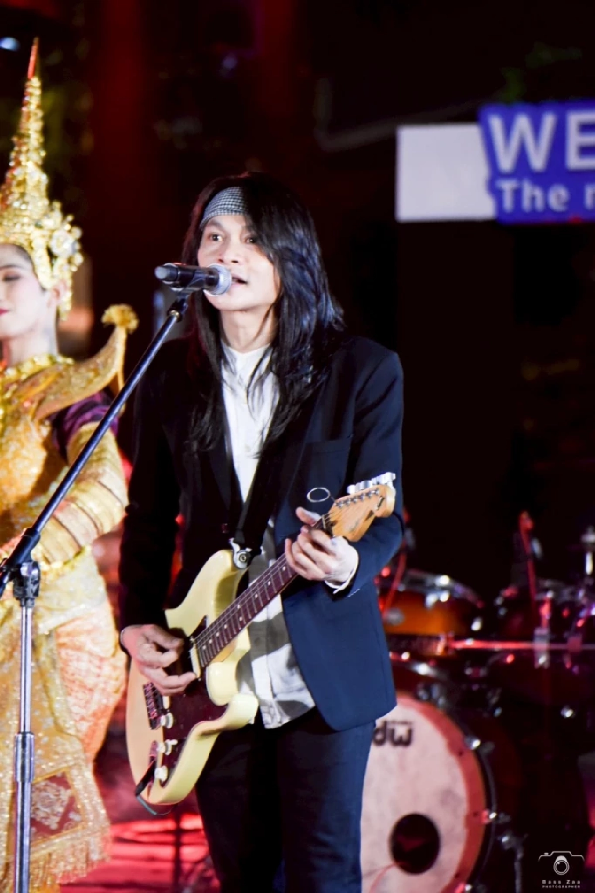 "พี สะเดิด" นำศิลปิน ต่าย-ตุ๊กกี้เซิ้งข้ามโลก เชื่อมสัมพันธ์