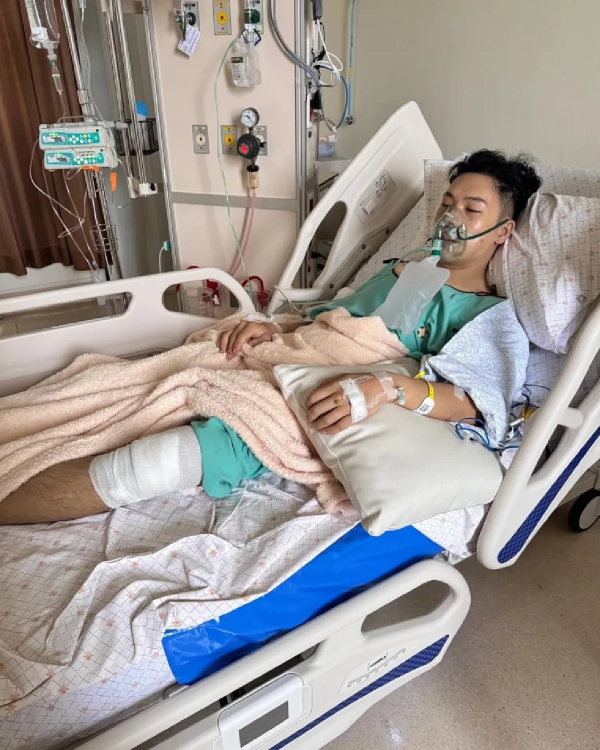 อัปเดต \"ตั้ม วราวุธ\" อาการล่าสุด พูดออกเสียงปกติยังไม่ได้