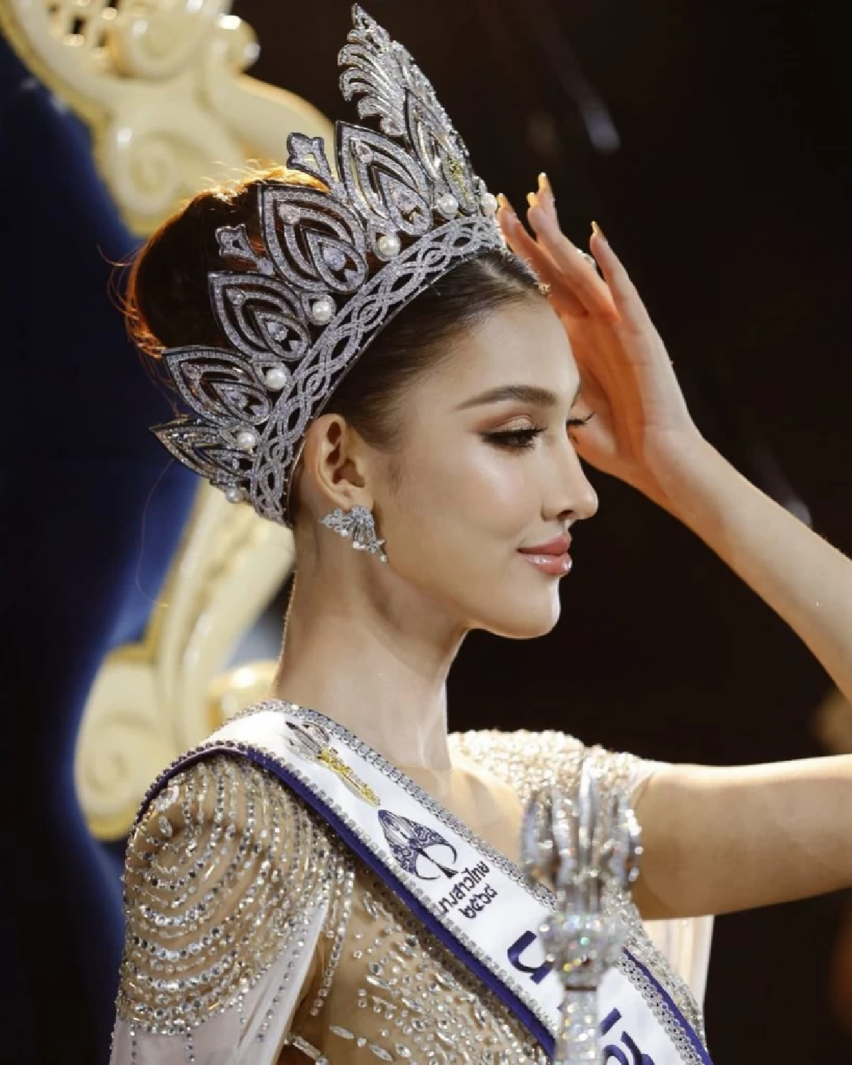 \"หมูแฮม\" ไม่หยุดเฉิดฉาย ขโมยซีนทุกสายตา ครองมงกุฎนางสาวไทย ปี 68
