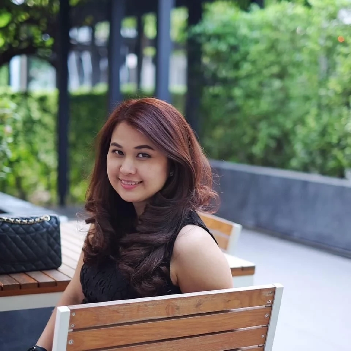 ไลฟ์เดือด! แฟนคลับถามตรง จูน - หนุ่ม จะกลับมารักกันไหม?