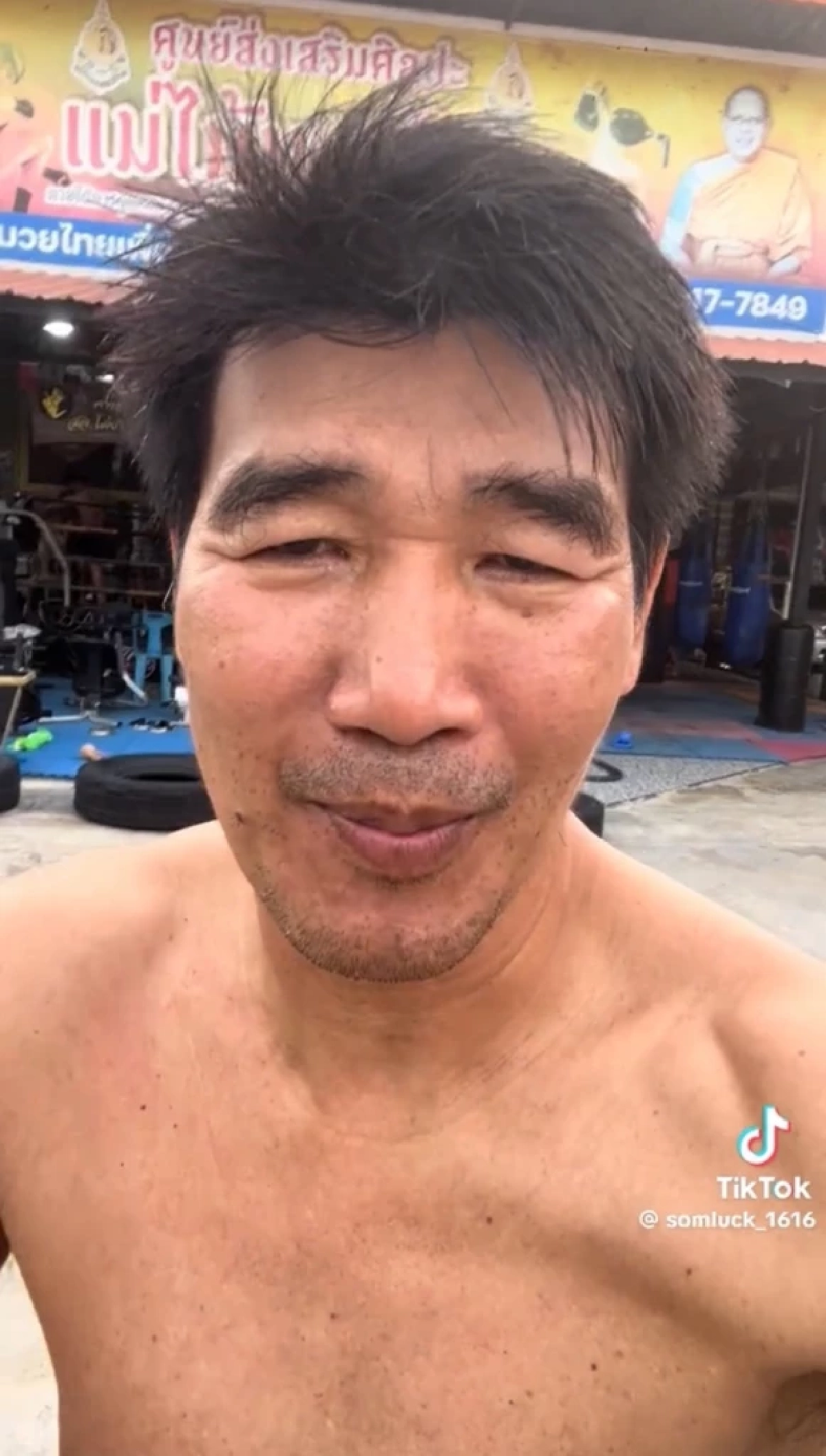 "เบสท์" ไม่ยุ่ง ก็สมควรแล้ว "สมรักษ์" อัดคลิปชี้แจง ลูกสำรองจ่าย แต่ไม่ถึง 20 ล้าน