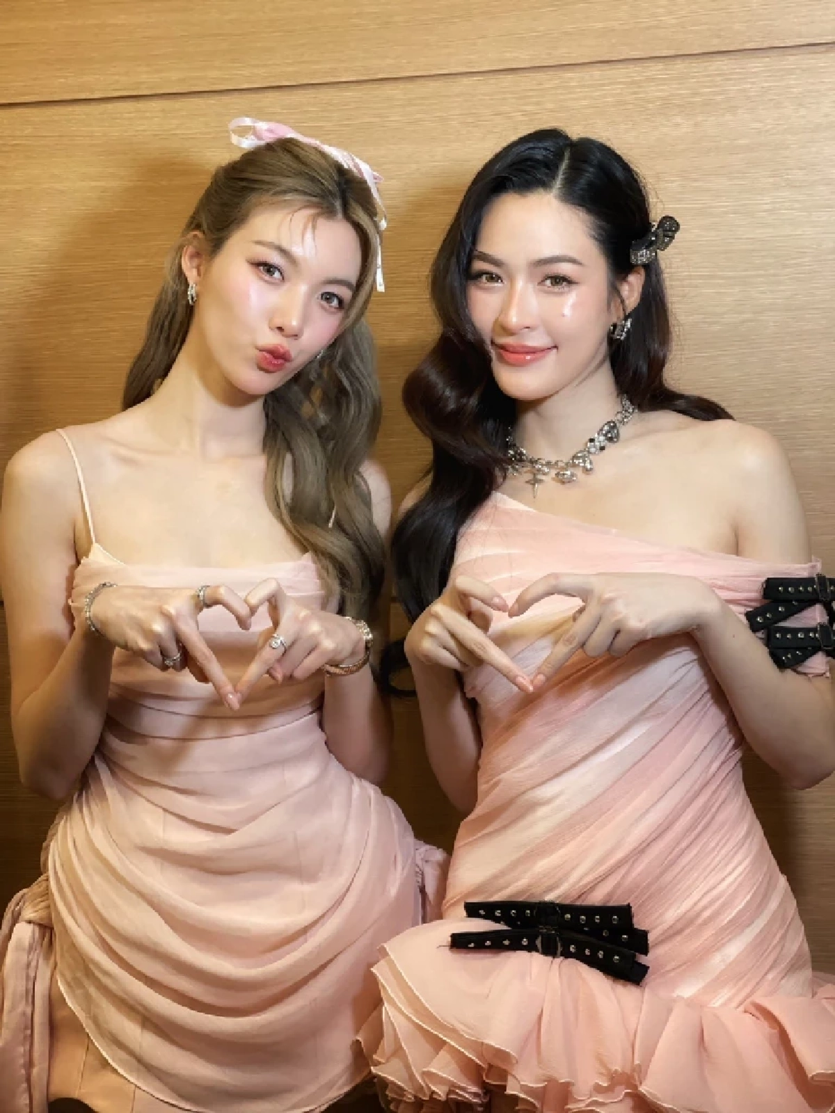 "หลิงหลิง" คุยกับ "คนขับรถ" ทันที หลัง "ออม" ถูกซาแซงคุกคามหนัก