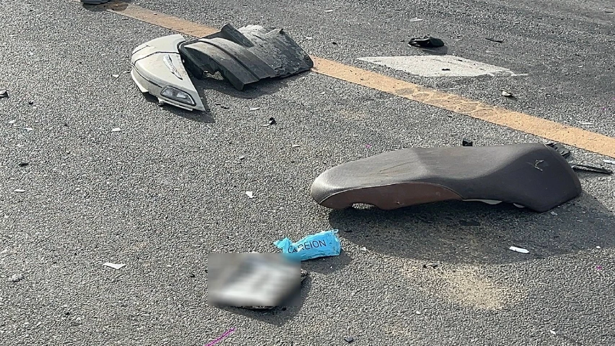 เศร้า! กระบะพุ่งชน จักรยานยนต์ 2 แม่ลูก เสียชีวิตทั้งคู่