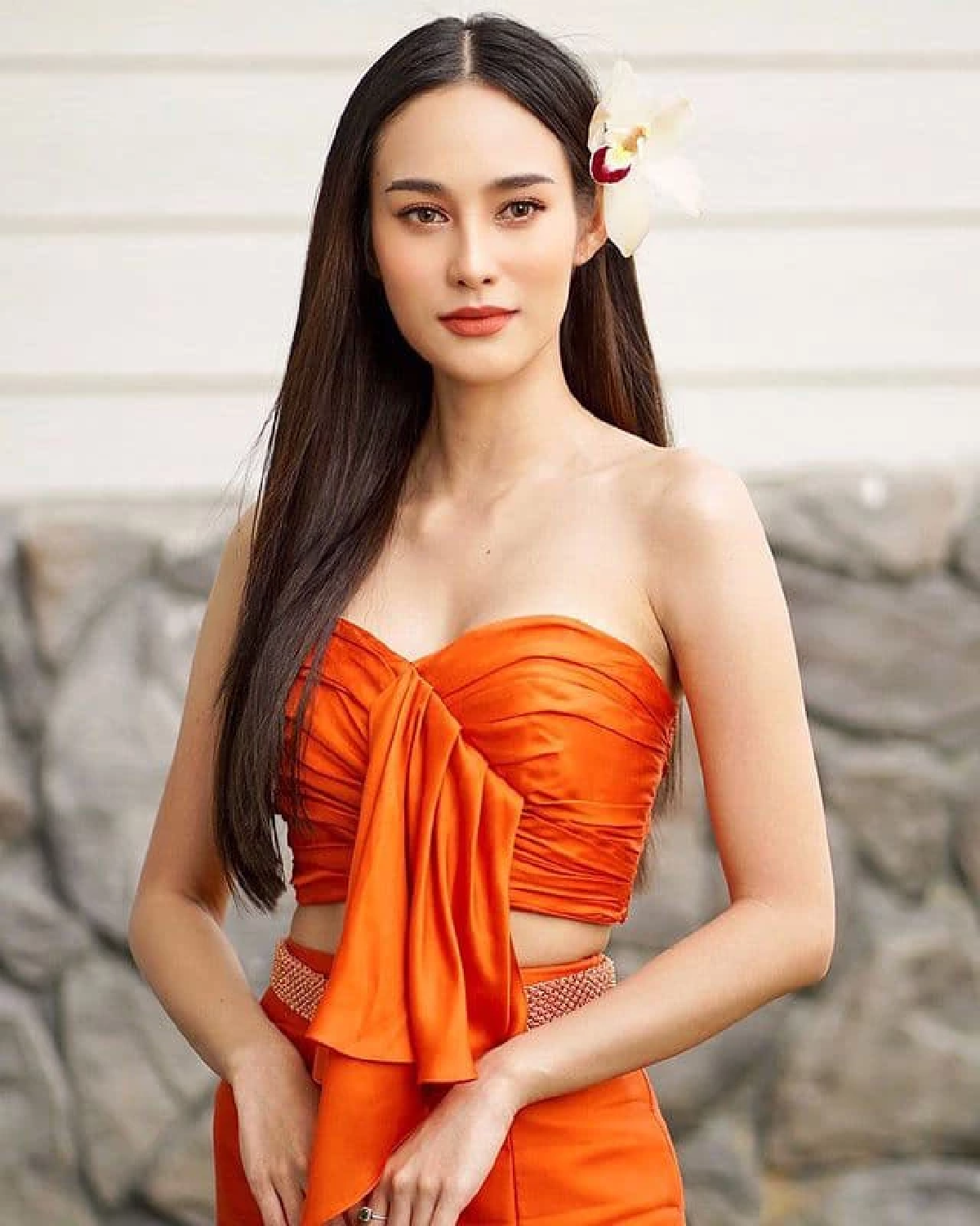 \"นาว ทิสานาฎ\" ให้กำลังใจชายแดน เจอทัวร์กัมพูชาป่วน กล่าวหาไทยเริ่มก่อน!