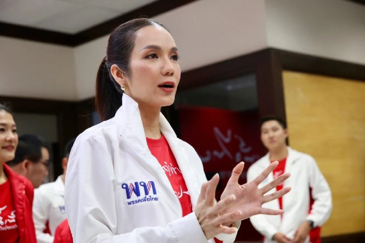 \"อ๋อม สกาวใจ\" ส่งกำลังใจให้ทหารไทย เปิดห้องทำงานใหม่พร้อมทำหน้าที่