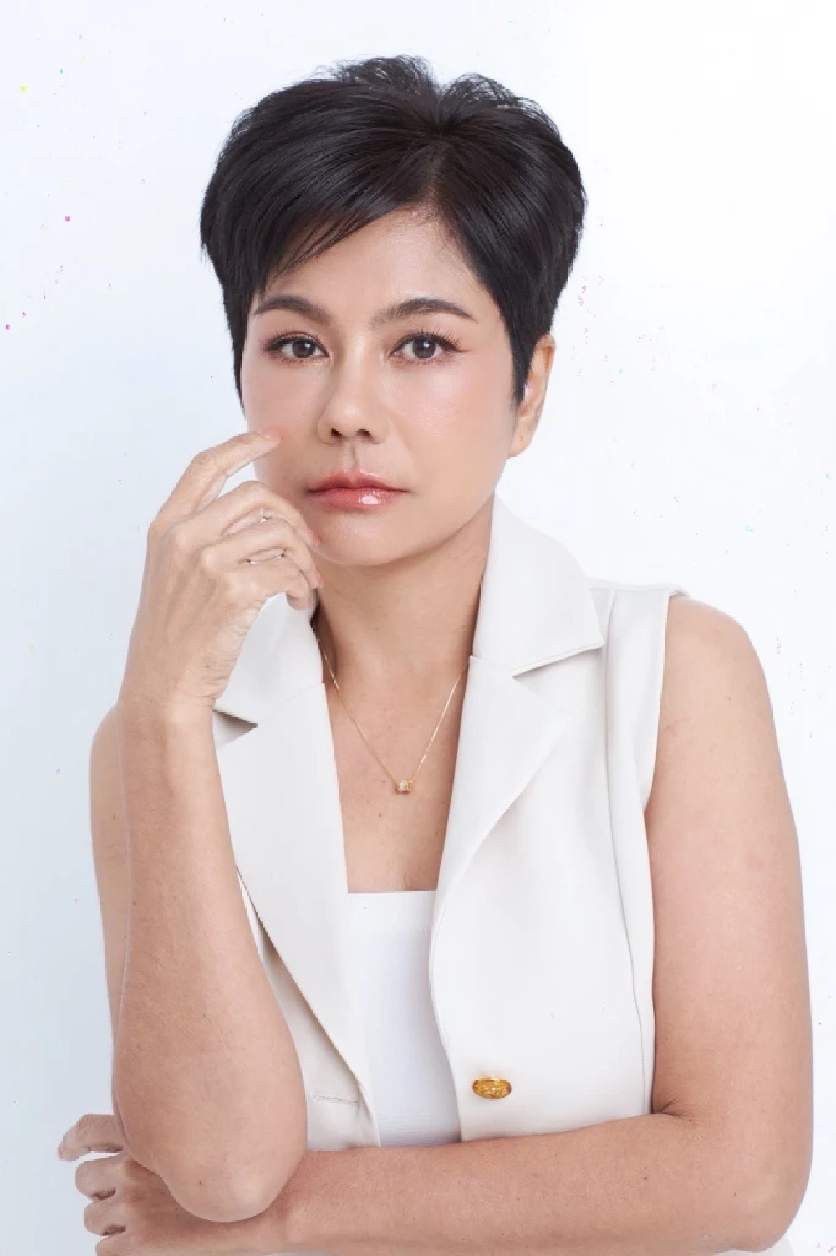 "ปอนด์ รุ่งรัตน์" เล่าชีวิต เหมือนคนเร่ร่อน ก่อนชะตาชีวิตเปลี่ยน