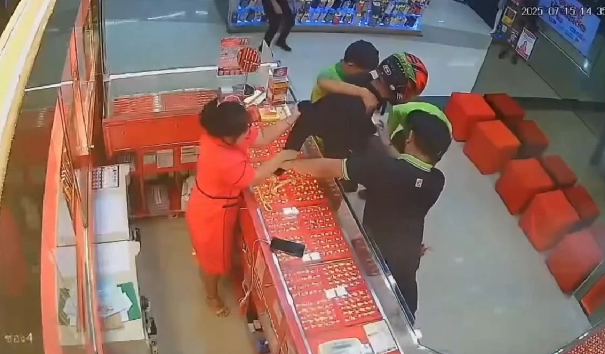 จับ \"ครูอัตราจ้าง\" บุกเดี่ยว วิ่งราวทองคำ หนัก 22 บาท อ้างหาเงินใช้หนี้