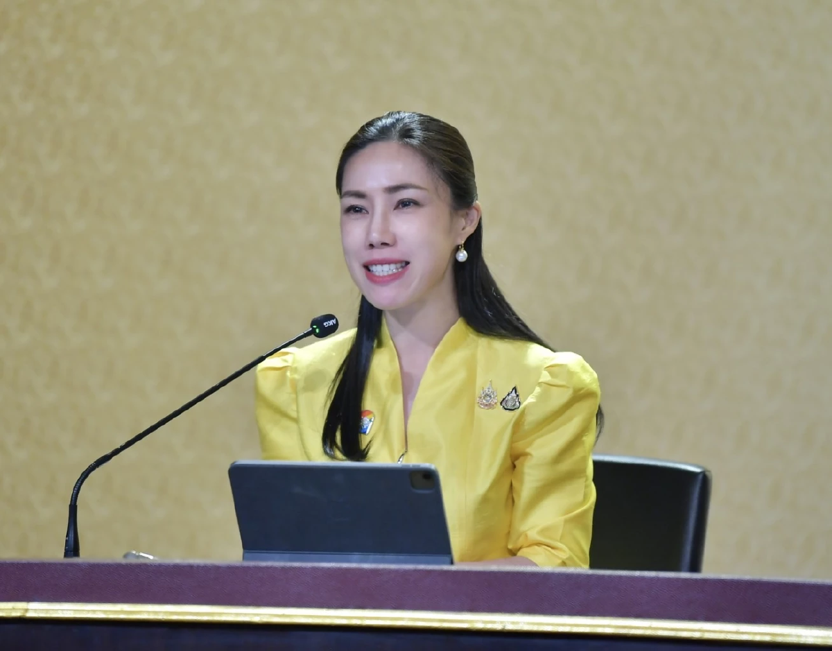 น.ส.ศศิกานต์ วัฒนะจันทร์ รองโฆษกประจำสำนักนายกรัฐมนตรี