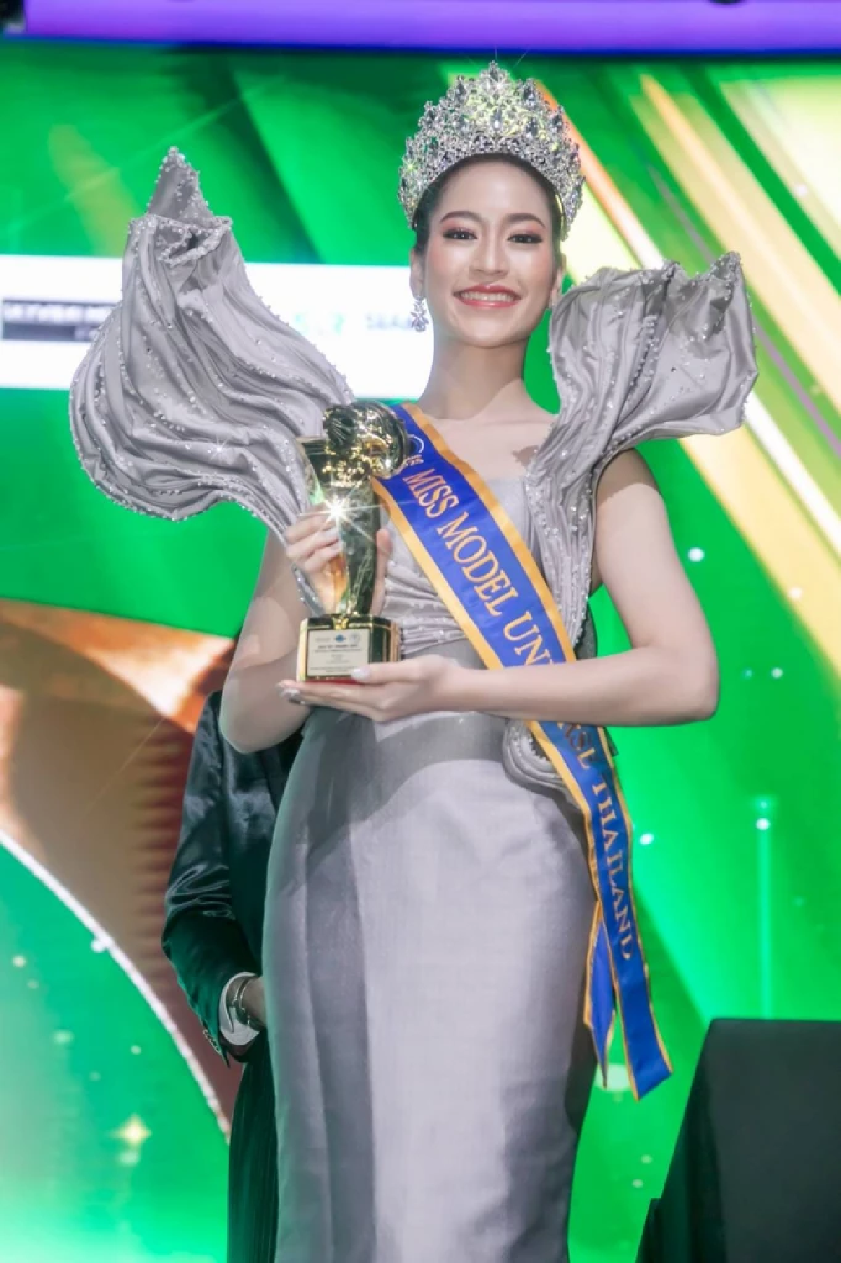 เปิดวาร์ป \"เฟอร์รี่ ณัฎฐณิชา\" สาวแดนสะตอ ดาวดวงใหม่วงการบันเทิง