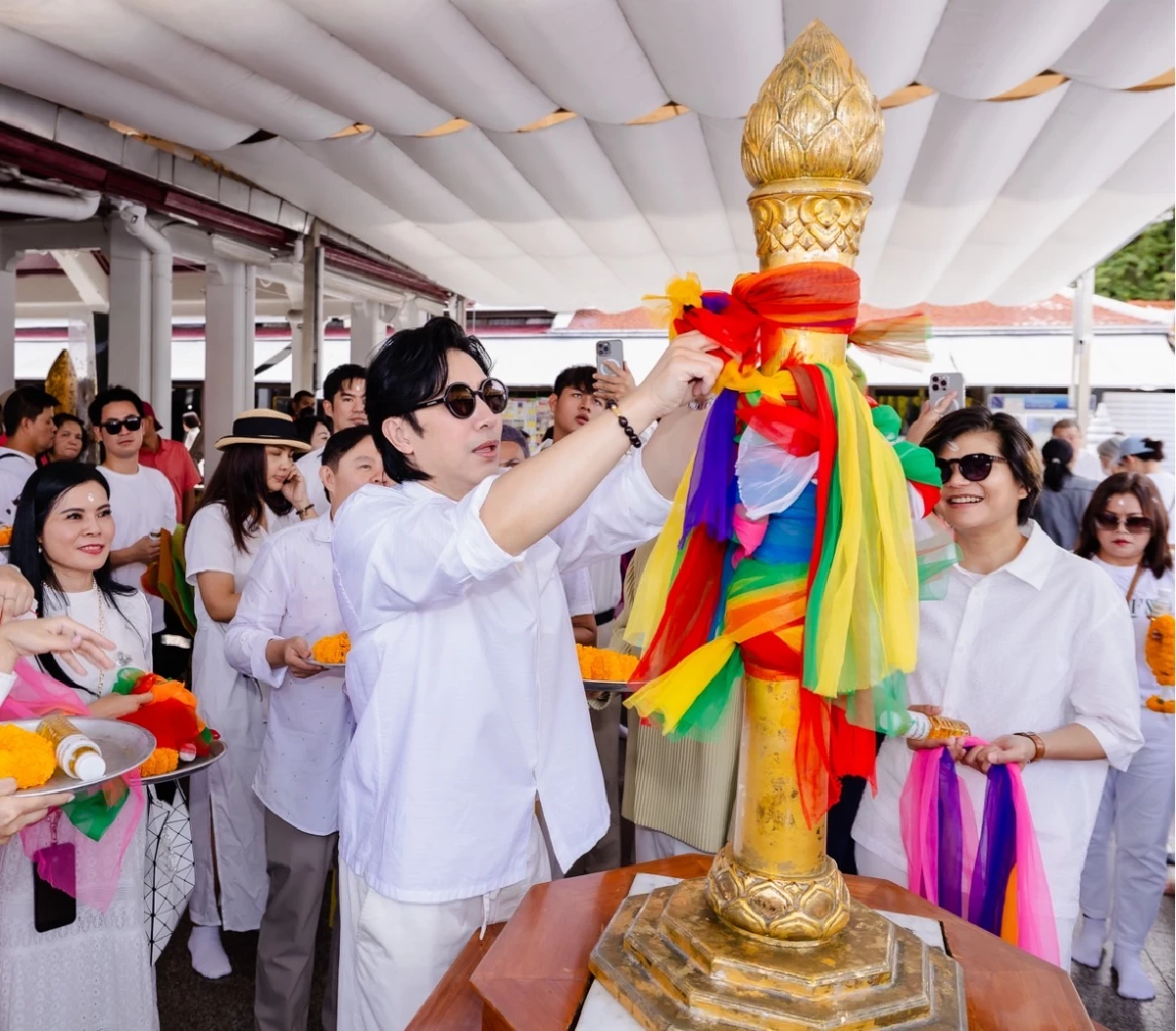 ส่องทริป วันเกิด \"หนุ่ม กรรชัย\" อายุ 56 ปี ทำบุญใหญ่ เอาฤกษ์เอาชัย