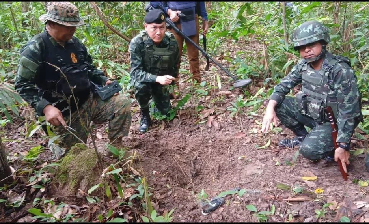 กกล.สุรนารี เจออีก 2 ทุ่นระเบิดสังหารบุคคล สภาพใหม่ ในพื้นที่ช่องบก