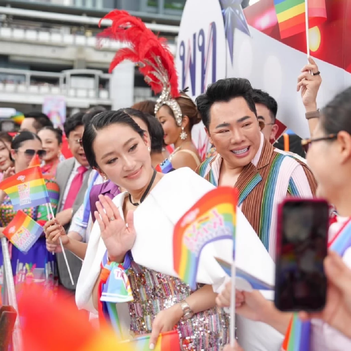 ชัดเจน \"มดดำ\"ส่งตรงถึง \"นายกฯ แพทองธาร\" หลังศาลฯ เบรกงาน สะเทือนการเมือง