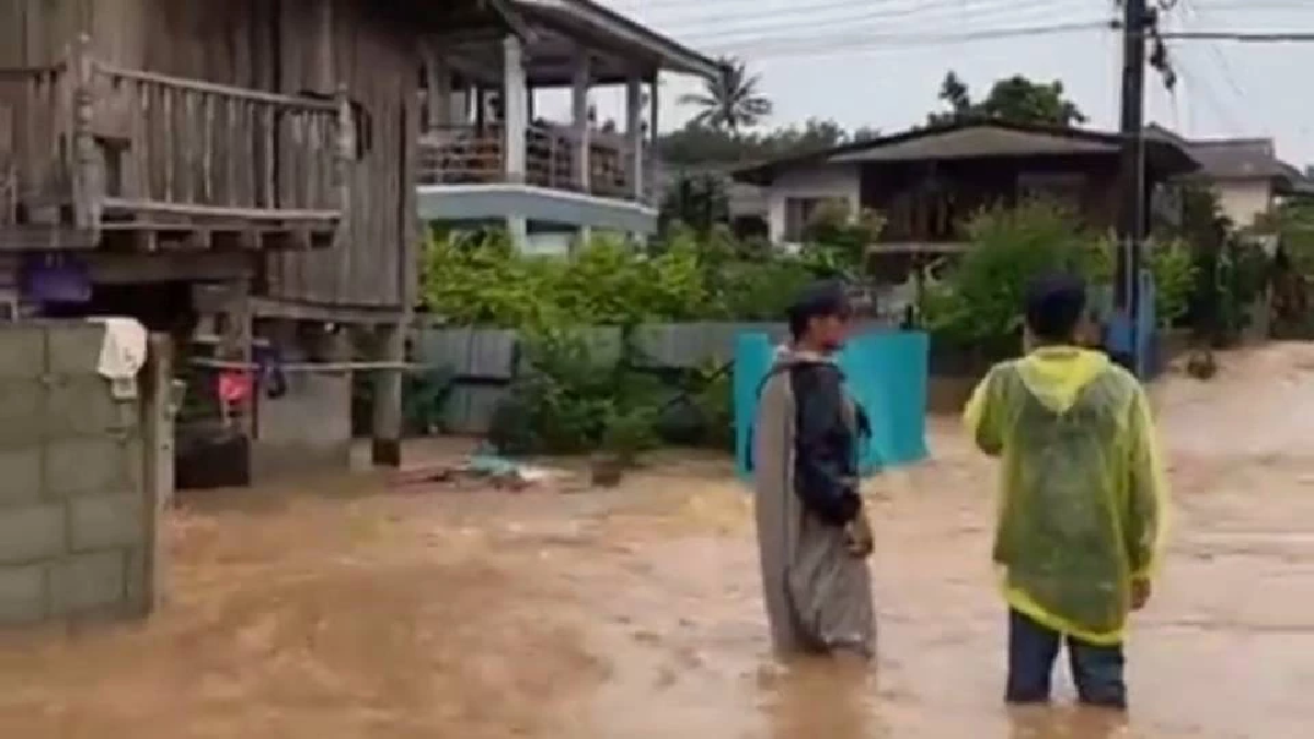 \"พายุวิภา\" ถล่มพะเยา น้ำท่วมสูงหมู่บ้านหนองบัว เตือนกระแสน้ำแรง