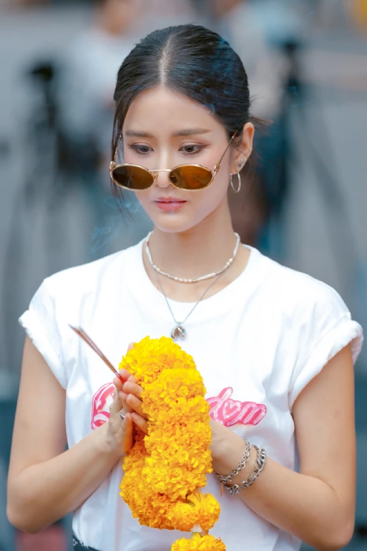 เปิดเคมีใหม่! \"แพม-อาฮ๋วง\" บวงสรวง \"QUEENDOM ซ่อนใจไว้ที่เธอ\"