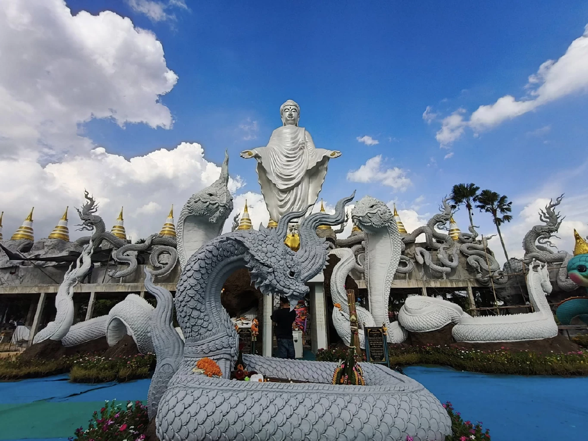 พาไปมู “พญาน้อล” สุดคิวต์! ขวัญใจสายบุญ วัดดอนใหญ่ ปทุมธานี
