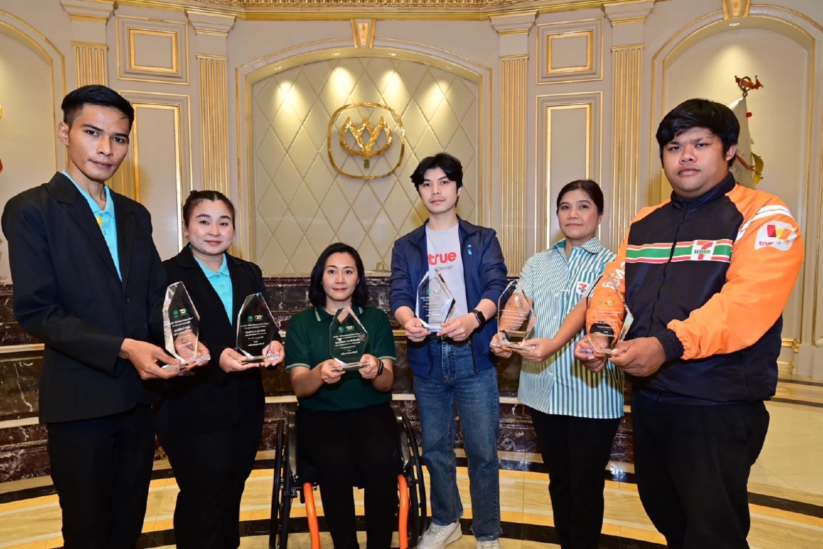 “ซีพีจุดประกายความดี” มอบ 6 โล่ต้นแบบจากซีพีเอฟ–ซีพี ออลล์–ซีพี แอ็กซ์ตร้า–ทรู เสริมทัพวัฒนธรรมยั่งยืน
