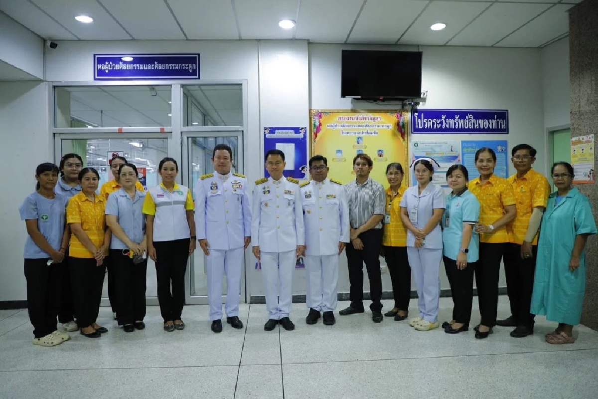 \"ในหลวง\" ทรงรับผู้บาดเจ็บ-เสียชีวิต ชายแดนไทยกัมพูชา ไว้ในพระบรมราชานุเคราะห์