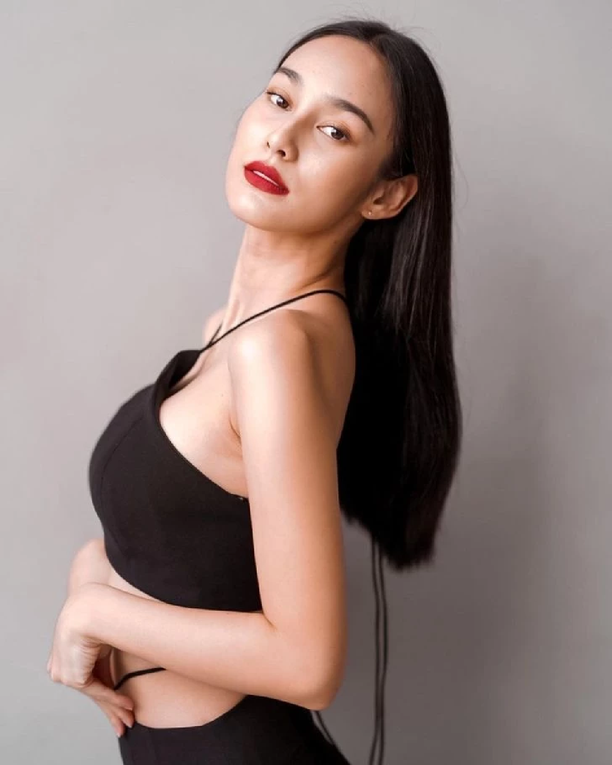 \"นาว ทิสานาฎ\" ให้กำลังใจชายแดน เจอทัวร์กัมพูชาป่วน กล่าวหาไทยเริ่มก่อน!