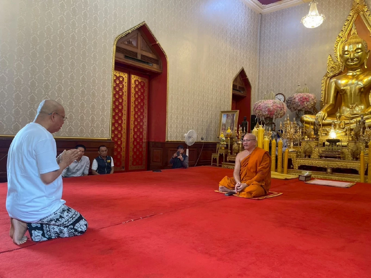 พระเทพวชิรธีราภรณ์ (ประดิษฐ์ ฐิตเมโธ ป.ธ.๙) เจ้าอาวาสวัดพระพุทธฉาย จ.สระบุรี