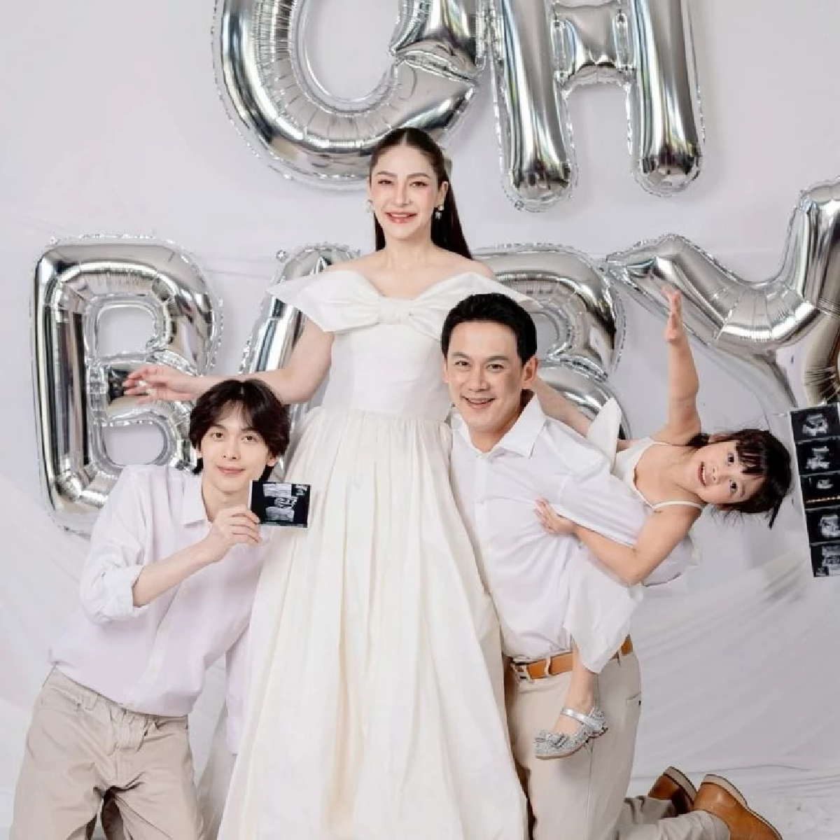 “นาตาลี-ฟลุ๊ค” ประกาศข่าวดีลูกคนที่ 2 มาแล้วทายาทหมื่นล้าน